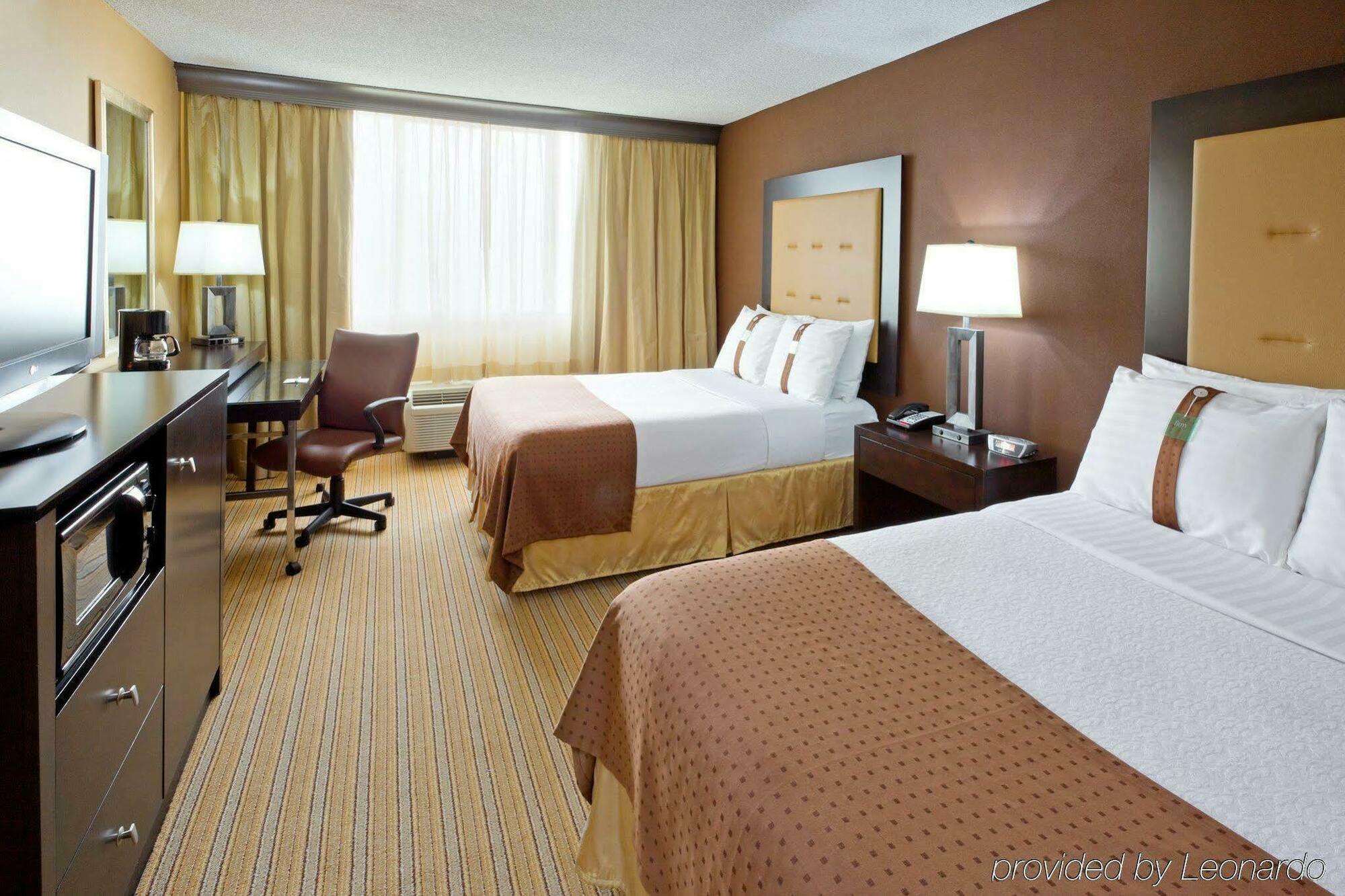 Holiday Inn & Suites Parsippany Fairfield, An Ihg Hotel Ngoại thất bức ảnh